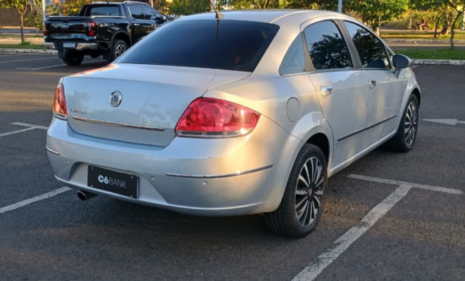 Fiat LINEA ABSOLUTE 1.9/1.8 Flex Dualogic 4p 2013 Flex-2