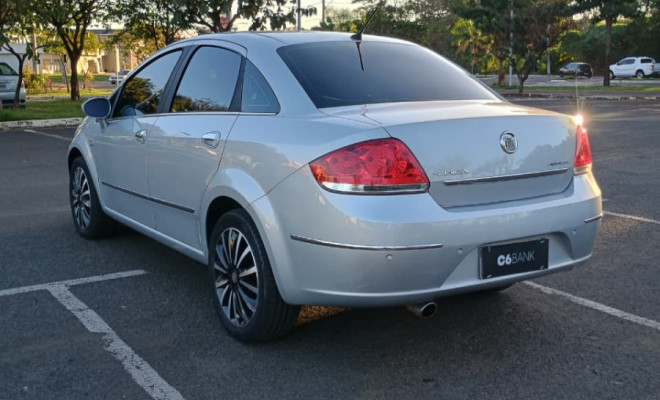 Fiat LINEA ABSOLUTE 1.9/1.8 Flex Dualogic 4p 2013 Flex-0