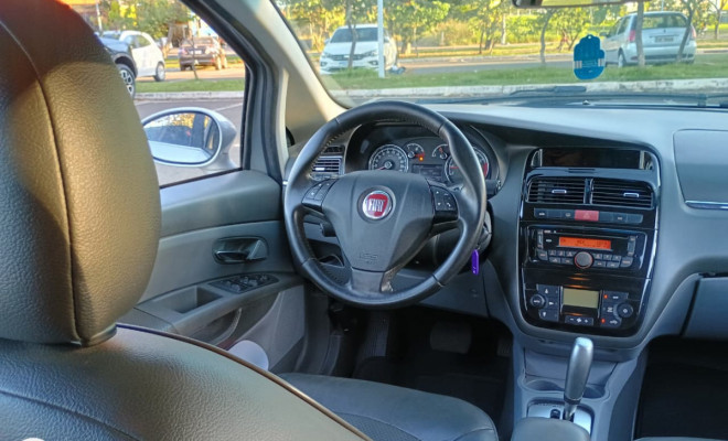 Fiat LINEA ABSOLUTE 1.9/1.8 Flex Dualogic 4p 2013 Flex-6