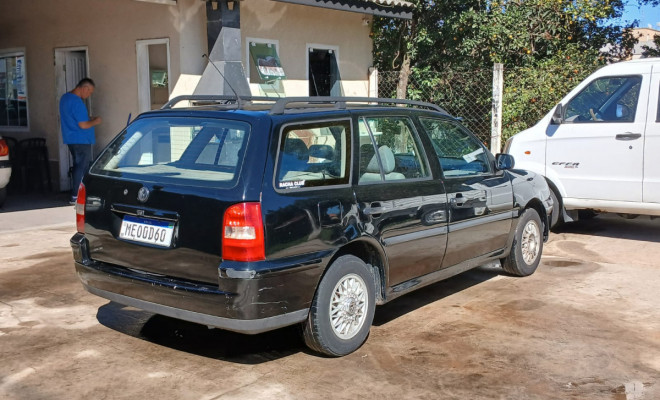 VW - VolksWagen Parati 1.8 Mi/ 1.8 Mi Plus 2000 Gasolina-2