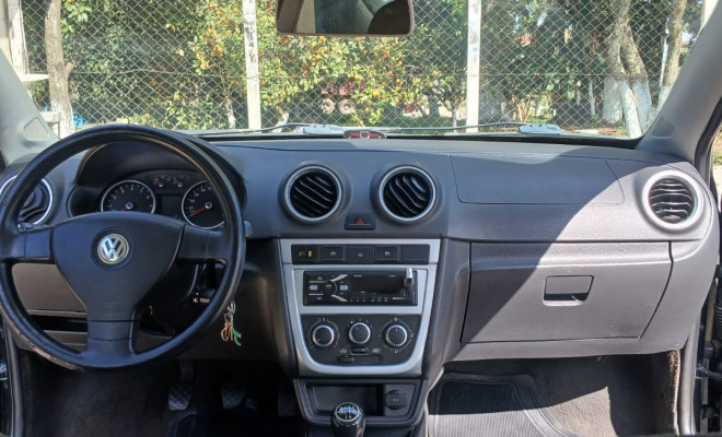 VW - VolksWagen VOYAGE 1.0/1.0 City Mi Total Flex 8V 4p 2011 Flex-10
