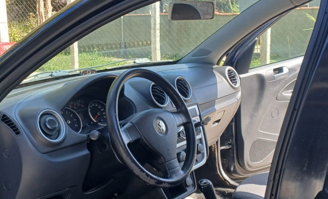 VW - VolksWagen VOYAGE 1.0/1.0 City Mi Total Flex 8V 4p 2011 Flex-9
