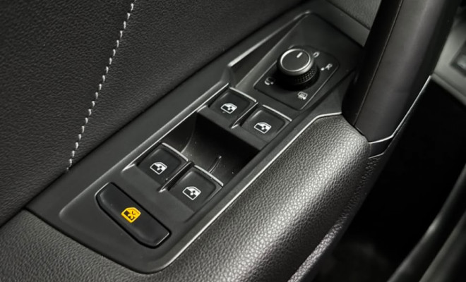 VW - VolksWagen TIGUAN Allspac R-Line 350 TSI 2.0 4x4 2019 Flex-19