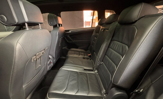 VW - VolksWagen TIGUAN Allspac R-Line 350 TSI 2.0 4x4 2019 Flex-11