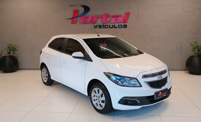 GM - Chevrolet ONIX HATCH LT 1.4 8V FlexPower 5p Mec. 2016 Flex