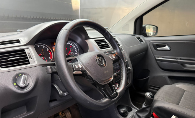 VW - VolksWagen Fox Comfortline 1.0 Flex 12V 5p 2016 Flex-2