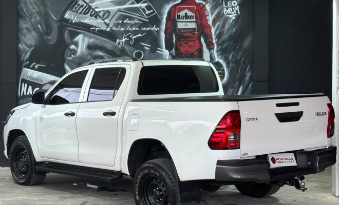 Toyota Hilux CD 4x4 2.8 Diesel Mec. 2019 Diesel-3
