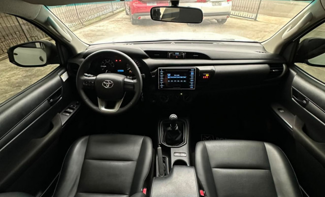 Toyota Hilux CD 4x4 2.8 Diesel Mec. 2019 Diesel-4
