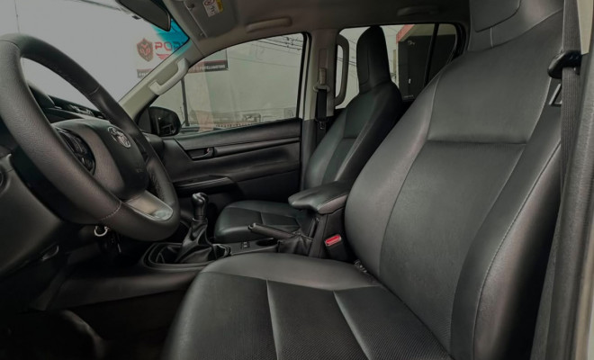 Toyota Hilux CD 4x4 2.8 Diesel Mec. 2019 Diesel-10