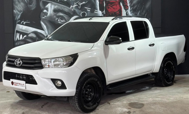 Toyota Hilux CD 4x4 2.8 Diesel Mec. 2019 Diesel