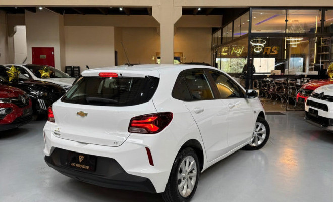 GM - Chevrolet ONIX HATCH LT 1.0 12V Flex 5p Mec. 2023 Flex-2
