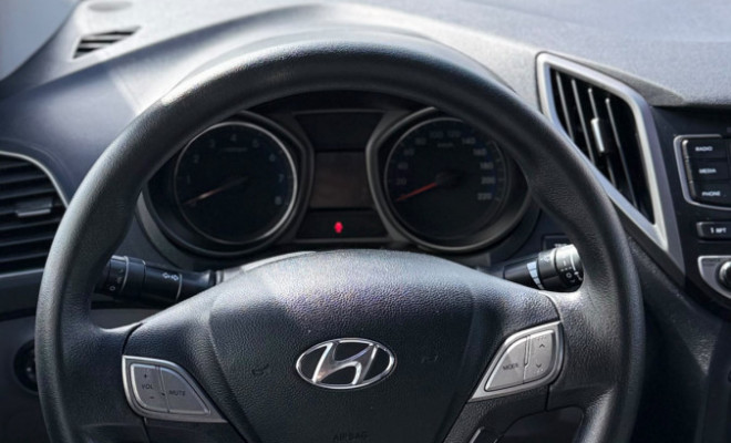 Hyundai HB20S C.Plus/C.Style 1.6 Flex 16V Mec.4p 2018 Flex-6