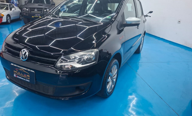 VW - VolksWagen Fox Rock in Rio 1.6 Mi Total Flex 8V 5p 2014 Flex-1