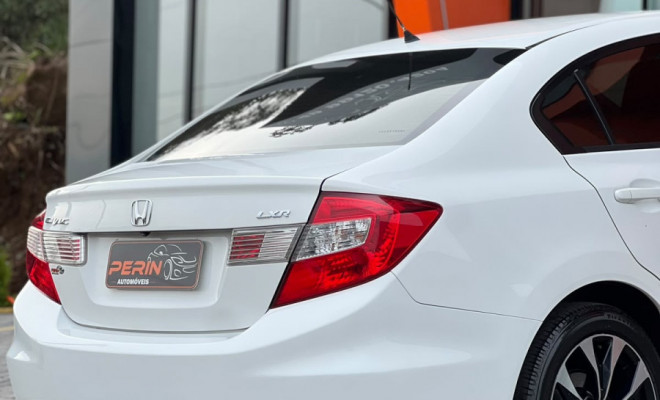 Honda Civic Sedan LXR 2.0 Flexone 16V Aut. 4p 2016 Flex-8