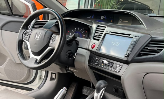 Honda Civic Sedan LXR 2.0 Flexone 16V Aut. 4p 2016 Flex-12