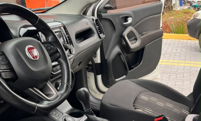 Fiat Toro Freedom 1.8 16V Flex Aut. 2018 Flex-18