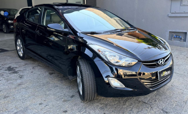 Hyundai Elantra GLS 1.8 16V Aut. 2012 Gasolina-3