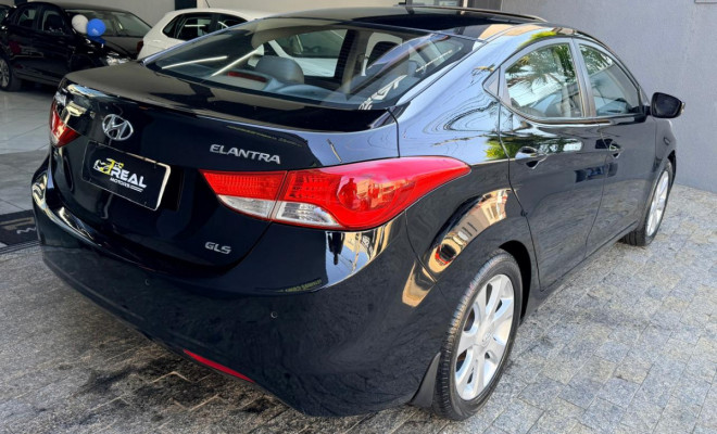 Hyundai Elantra GLS 1.8 16V Aut. 2012 Gasolina-13