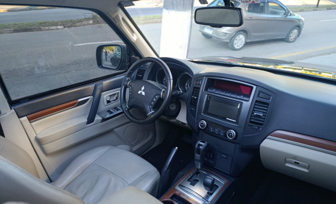 Mitsubishi Pajero HPE Full 3.2 4x4 T.I.Dies. 5p Aut 2013 Diesel-7