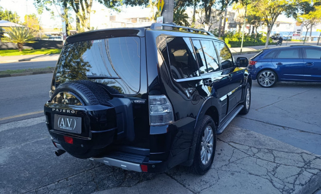 Mitsubishi Pajero HPE Full 3.2 4x4 T.I.Dies. 5p Aut 2013 Diesel-2