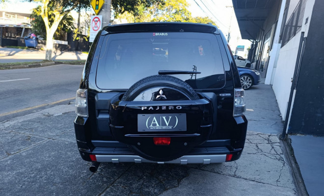 Mitsubishi Pajero HPE Full 3.2 4x4 T.I.Dies. 5p Aut 2013 Diesel-4