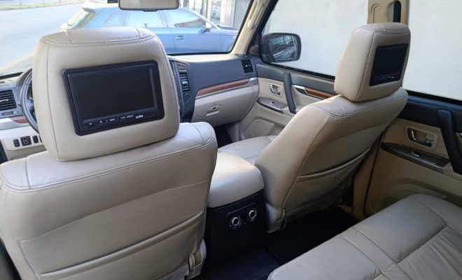 Mitsubishi Pajero HPE Full 3.2 4x4 T.I.Dies. 5p Aut 2013 Diesel-10