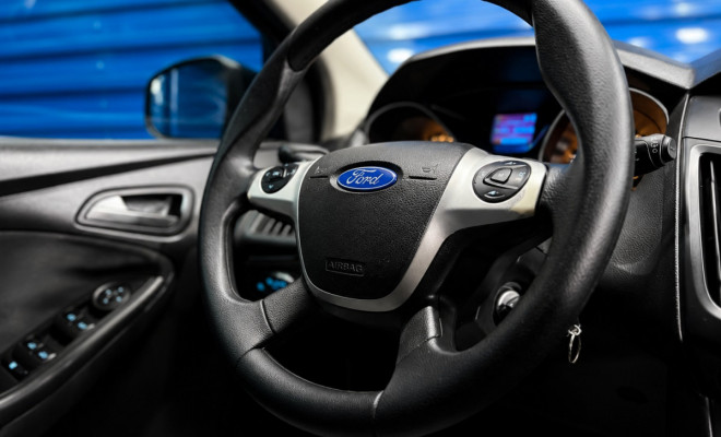 Ford Focus 1.6 S/SE/SE Plus Flex 8V/16V  5p 2014 Flex-7