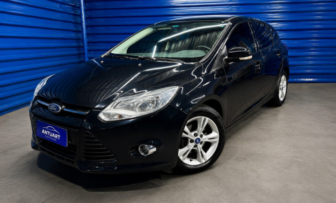 Ford Focus 1.6 S/SE/SE Plus Flex 8V/16V  5p 2014 Flex
