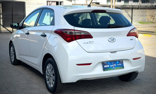 Hyundai HB20 Comf./C.Plus/C.Style 1.0 Flex 12V 2014 Flex-4