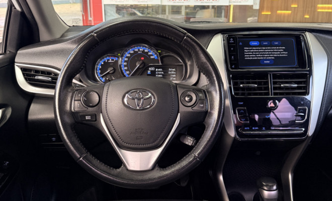 Toyota YARIS XLS Connect Sed. 1.5 Flex 16V Aut. 2022 Flex-11