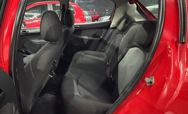 Peugeot 207 Active 1.4 Flex 8V 5p 2014 Flex-10
