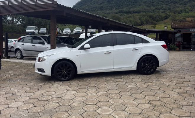 GM - Chevrolet CRUZE LTZ 1.8 16V FlexPower 4p Aut. 2014 Flex-0