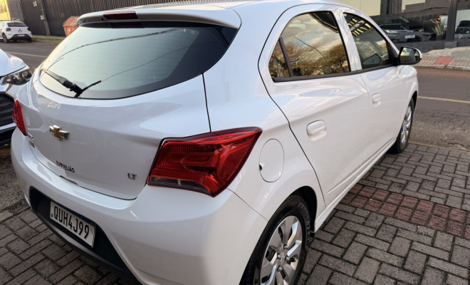 GM - Chevrolet ONIX HATCH LT 1.0 8V FlexPower 5p Mec. 2019 Flex-1