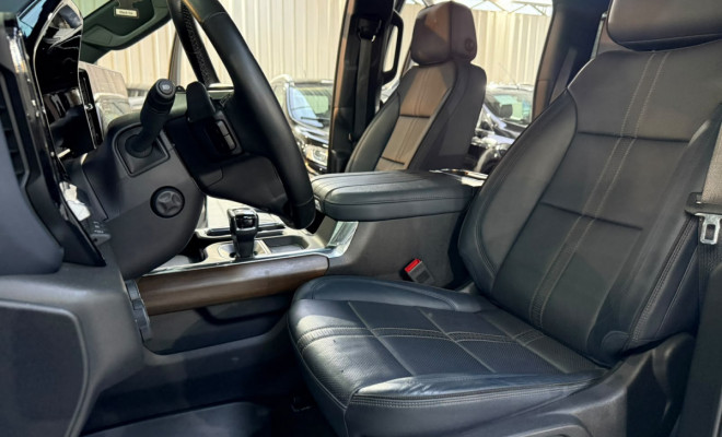 GM - Chevrolet Silverado High Country 5.3 V8 AWD Aut. 2024 Gasolina-15