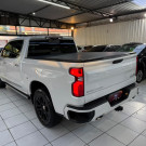 GM - Chevrolet Silverado High Country 5.3 V8 AWD Aut. 2024 Gasolina-2