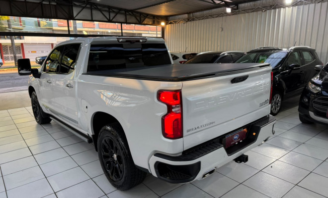 GM - Chevrolet Silverado High Country 5.3 V8 AWD Aut. 2024 Gasolina-2