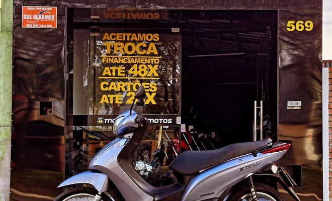 HONDA BIZ 125cc ES/ ano 2015 Flex-4