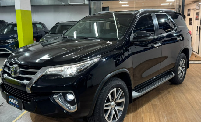 Toyota Hilux SW4 SRX 4x4 2.8 TDI 16V Dies. Aut. 2020 Diesel-1