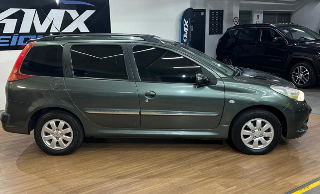 Peugeot 207 SW XR Sport 1.4 Flex 8V 5p 2012 Flex-2