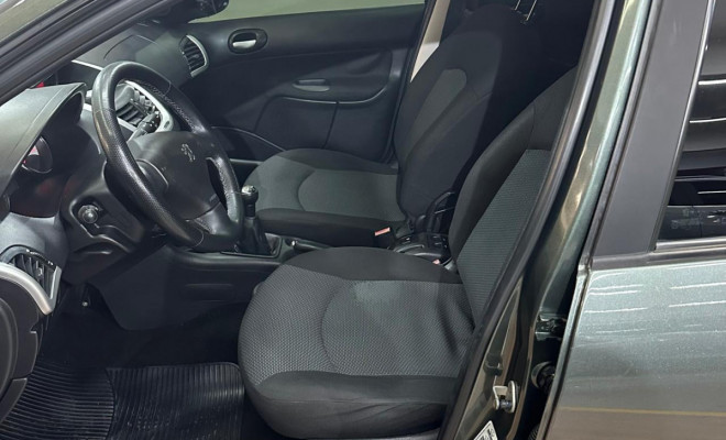 Peugeot 207 SW XR Sport 1.4 Flex 8V 5p 2012 Flex-10