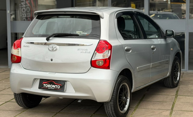 Toyota ETIOS XLS 1.5 Flex 16V 5p Mec. 2013 Flex-5
