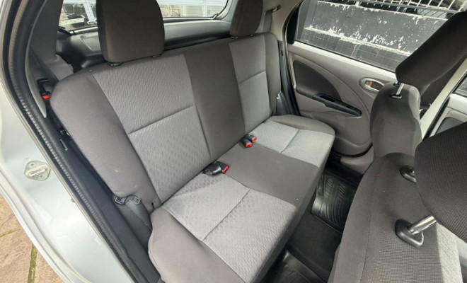 Toyota ETIOS XLS 1.5 Flex 16V 5p Mec. 2013 Flex-4