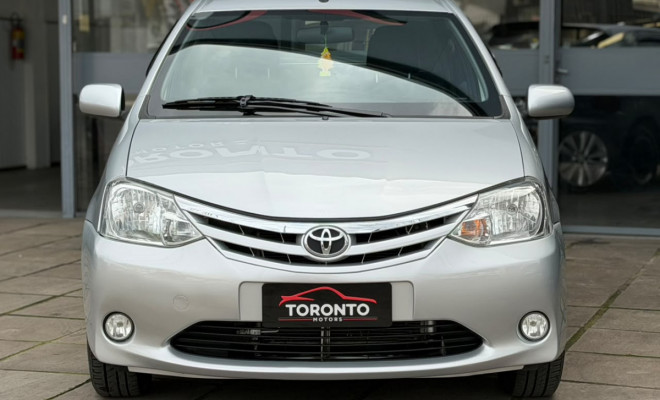 Toyota ETIOS XLS 1.5 Flex 16V 5p Mec. 2013 Flex-8