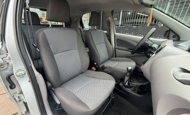 Toyota ETIOS XLS 1.5 Flex 16V 5p Mec. 2013 Flex-2