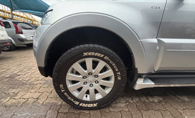 Mitsubishi Pajero HPE Full 3.2 4x4 T.I.Dies. 5p Aut 2008 Diesel-5