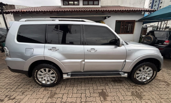 Mitsubishi Pajero HPE Full 3.2 4x4 T.I.Dies. 5p Aut 2008 Diesel-3