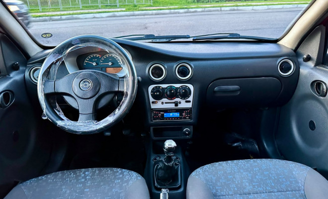 GM Celta 1.0 Super - 2005-8
