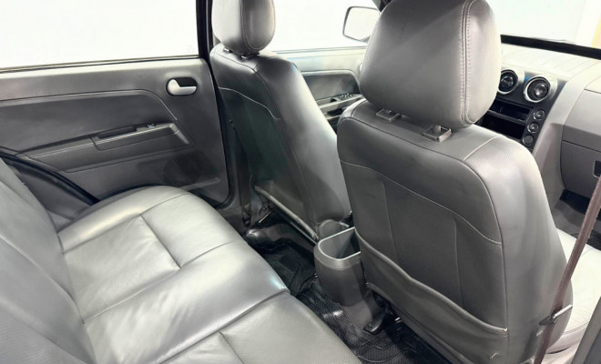 Ford EcoSport XLT 2.0/ 2.0 Flex 16V 5p Mec. 2005 Gasolina-9