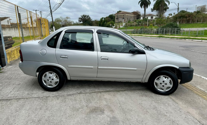 GM Corsa Sedan 1.0 8V - 2004-1