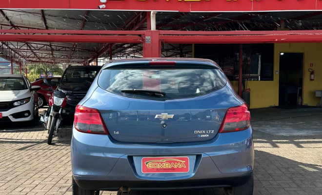 GM - Chevrolet ONIX HATCH LTZ 1.4 8V FlexPower 5p Mec. 2014 Flex-2